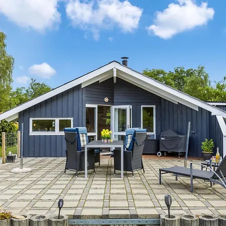 Holiday home Elize - 10km From The Sea By Interhome *