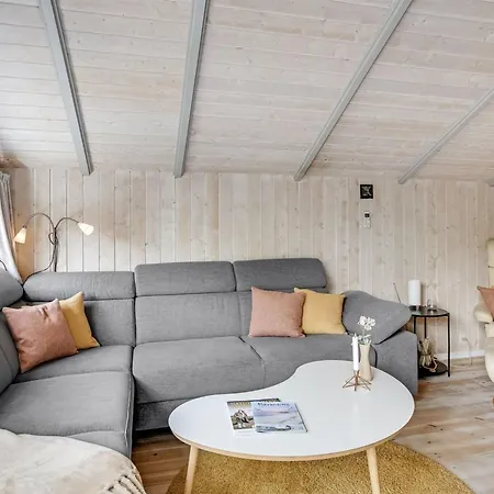 Elize - 10km From The Sea By Interhome Vakantiehuis