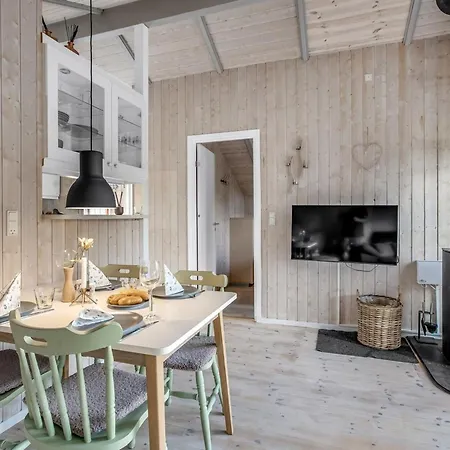Vakantiehuis Elize - 10km From The Sea By Interhome *